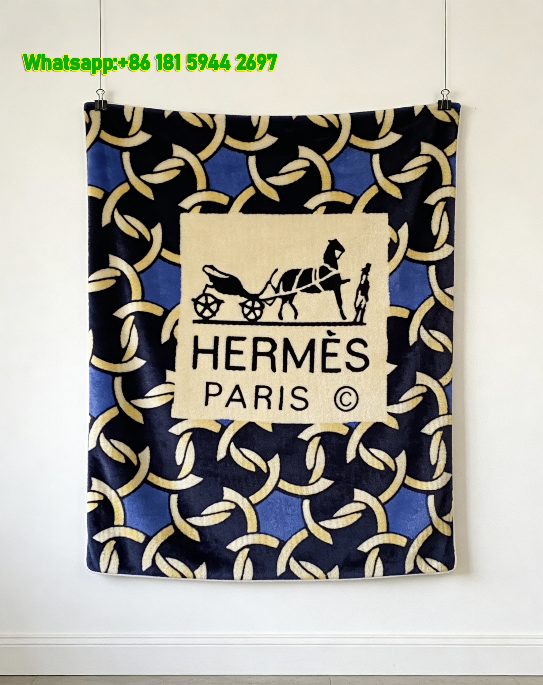 Hermès Chain Link Carriage Crest Flannel Throw Blanket IMG_5092